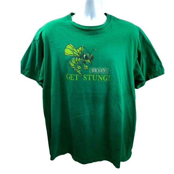 MICKEYS Malt Liquor Promo Shirt GET STUNG! 2004 XL Hybrid Brand 8 Ball 40oz - Picture 1 of 10